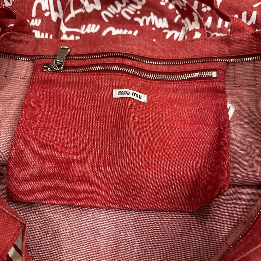 Miu Miu red and White Graphic Tote with zipper and tag-no dust bag - Picture 12 of 13